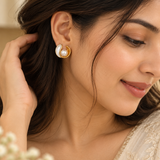 Shell Pearl Stud Earring