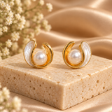 Shell Pearl Stud Earring